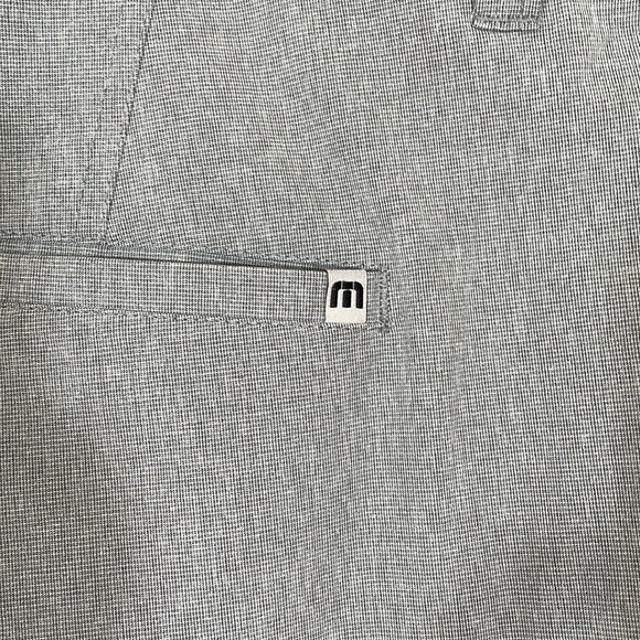 Travis Mathew Shorts Size 38 Gray Golf Short EUC - Picture 4 of 9